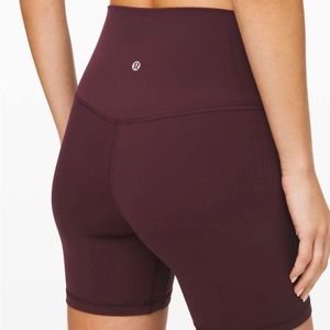 Lululemon 6” align short Cassis color